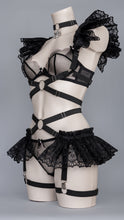 Carica l&#39;immagine nel visualizzatore di Gallery, *RTS EX IDOLO SET - UK 4-8/US 0-4 Black Frill Bralette &amp; Garter Skirt Set

