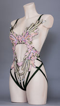 Load image into Gallery viewer, MAY QUEEN - Pastel &amp; Pink Pearls Bodycage
