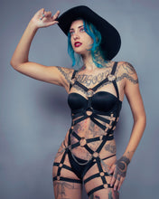 Charger l&#39;image dans la galerie, SCANDAL - Punk Inspired Chain Harness
