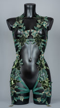 Carica l&#39;immagine nel visualizzatore di Gallery, POISON IVY - Green Sequin Lace bodycage
