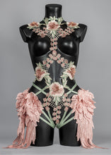 Cargar imagen en el visor de la galería, BIRTH OF VENUS - Winged Lace Goddess Bodycage
